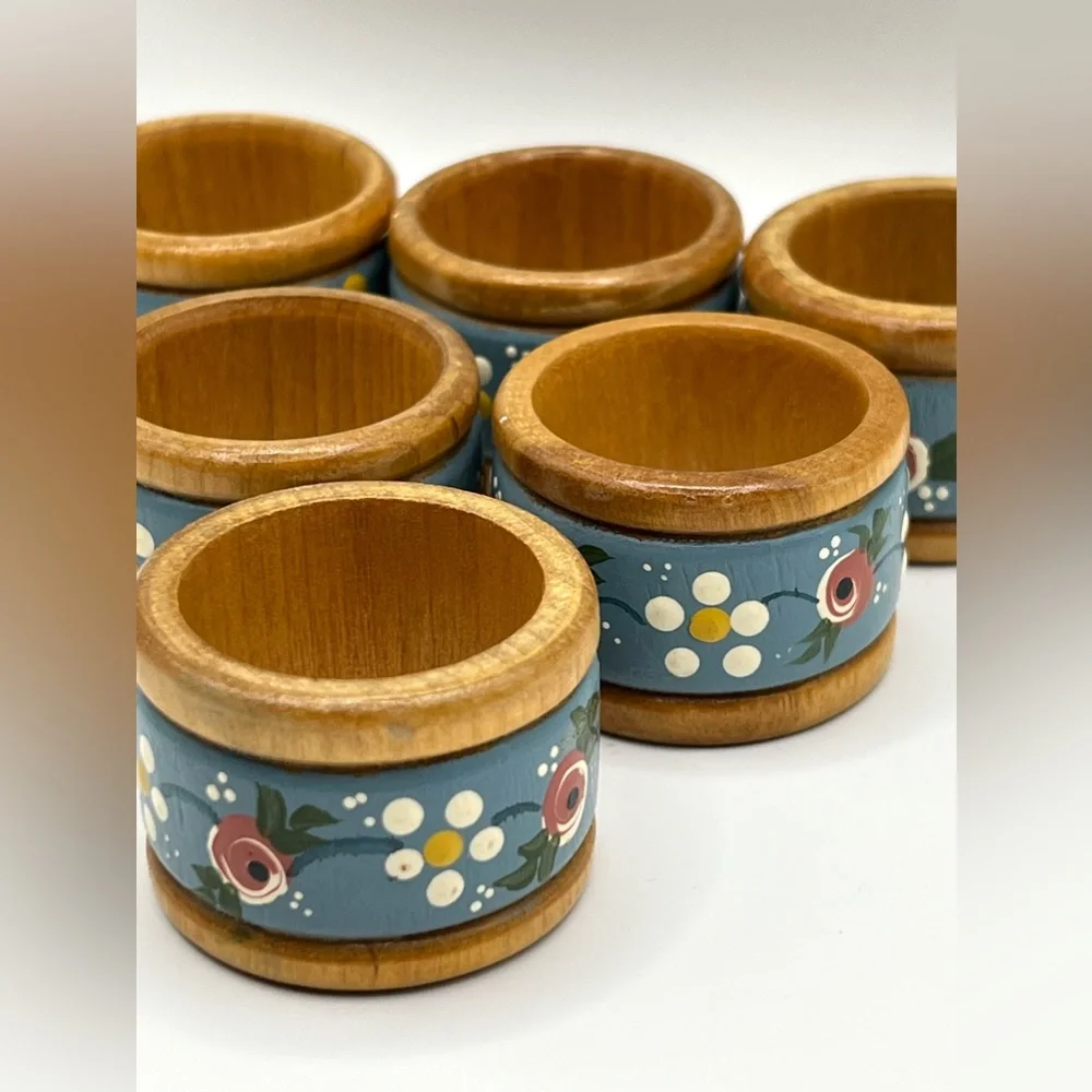 Set of 6 Wooden Napkin Holders